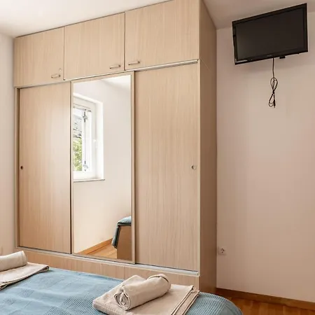 Evva Apartment *